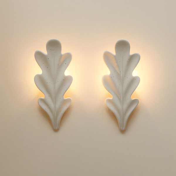 Double oak leaf lighting