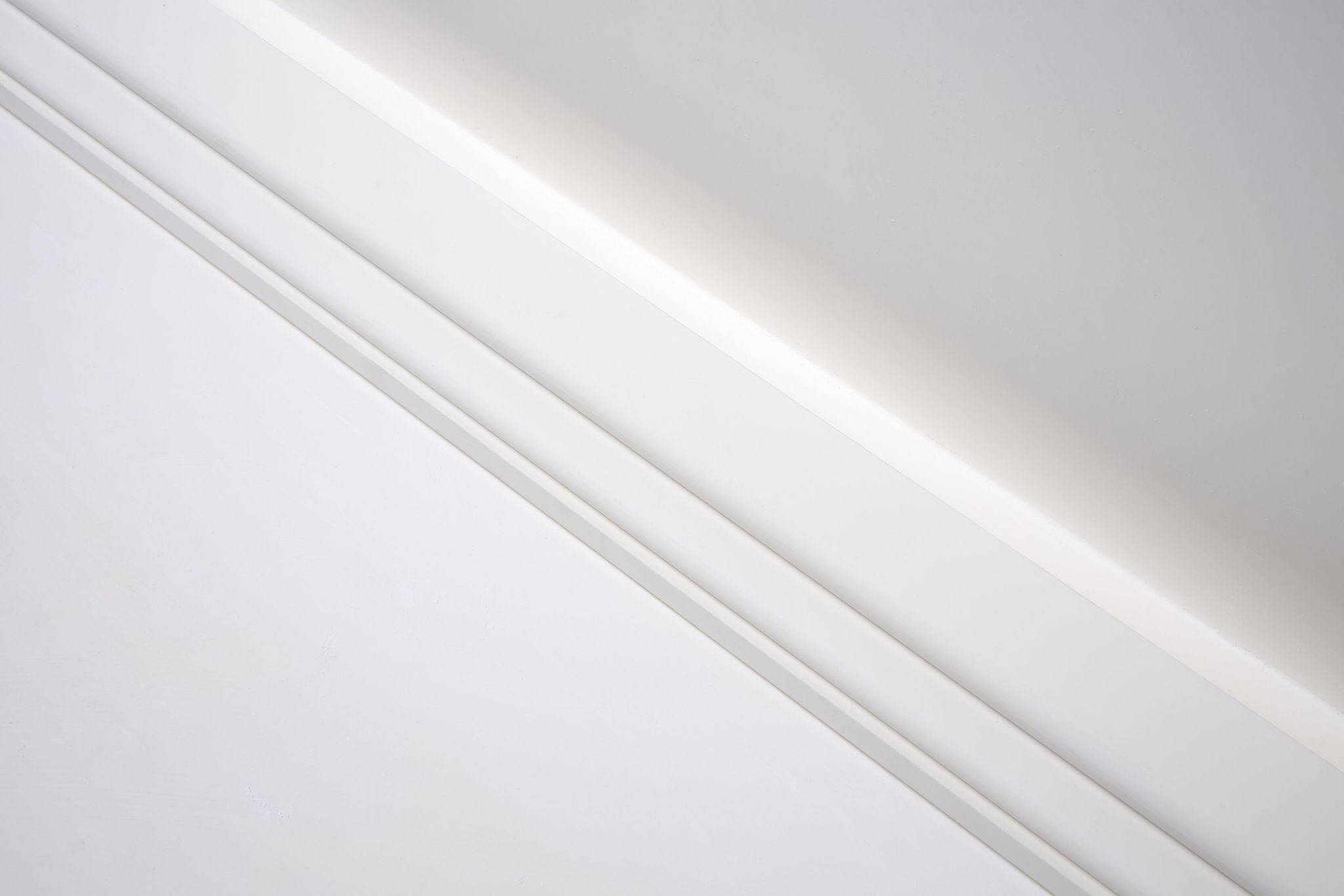 115 - Line-Breaker Micro-Cornice