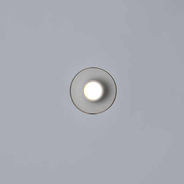 3258 - Spot Trocadero